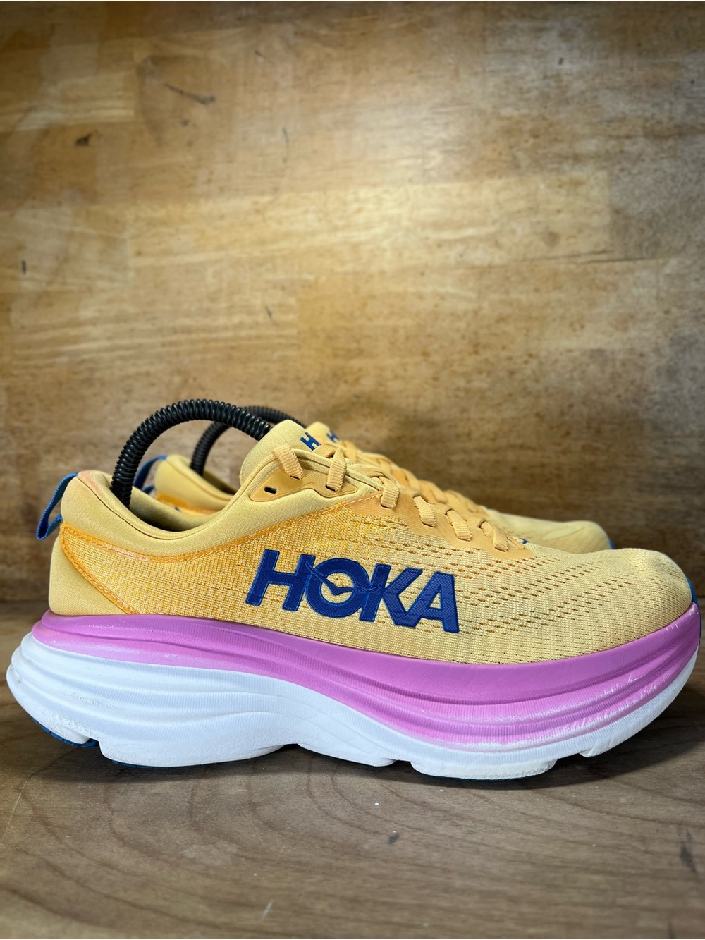 Hoka One One Bondi 8 Womens Size 8.5 Running Shoes Sneakers Cyclamen Impala
